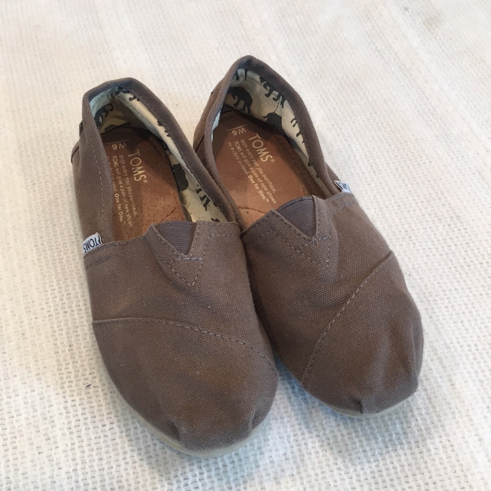 Toms shoes